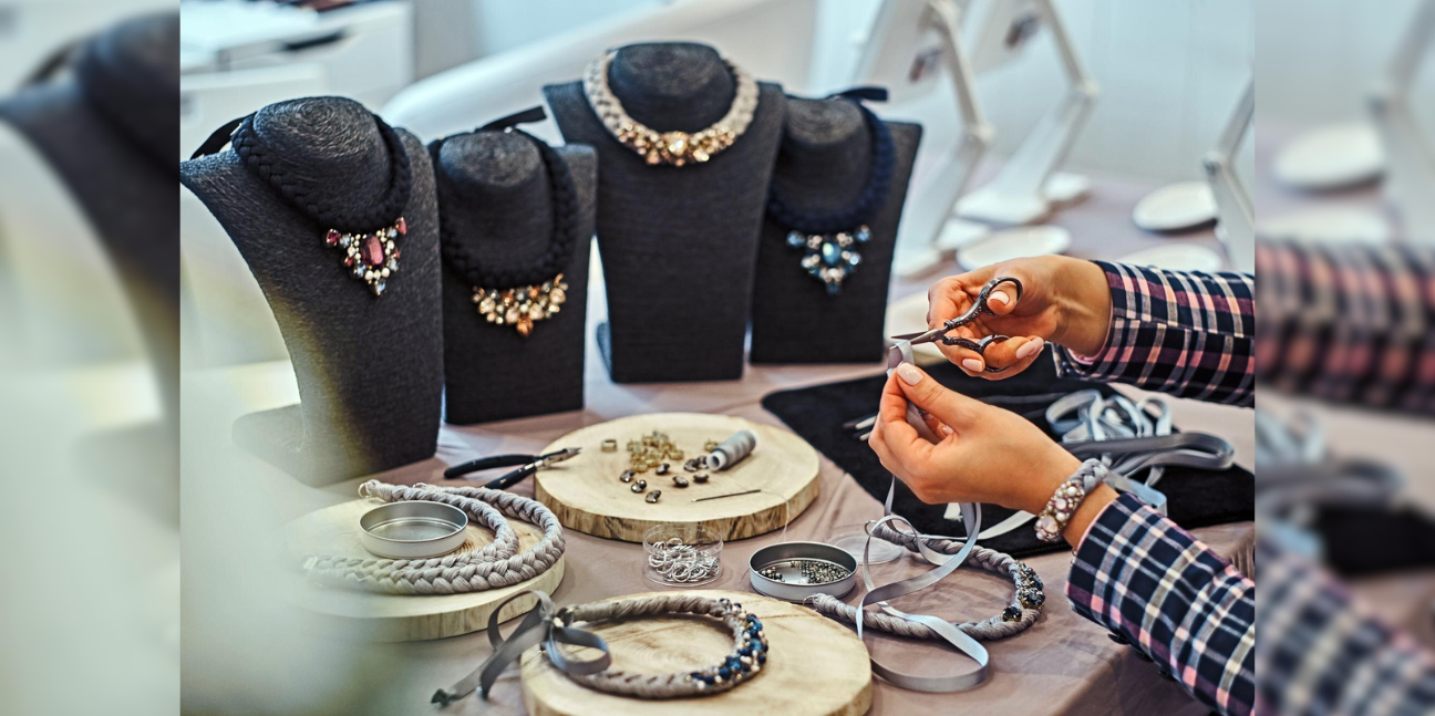 Keeping Loved Ones Close: The Meaning Behind Memorial Ashes Jewellery